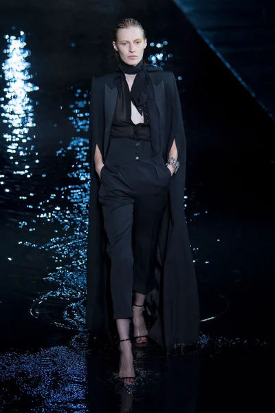Look 95